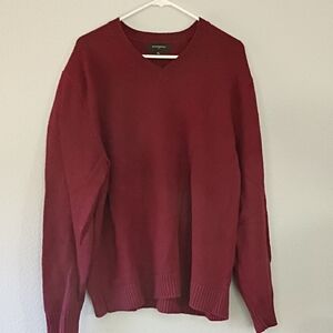 Banana Republic V-Neck Sweater in Rich Burgundy